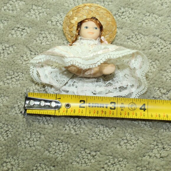 Vintage Ceramic 2.5" Doll in Lace Dress & Straw Hat - Picture 5 of 6